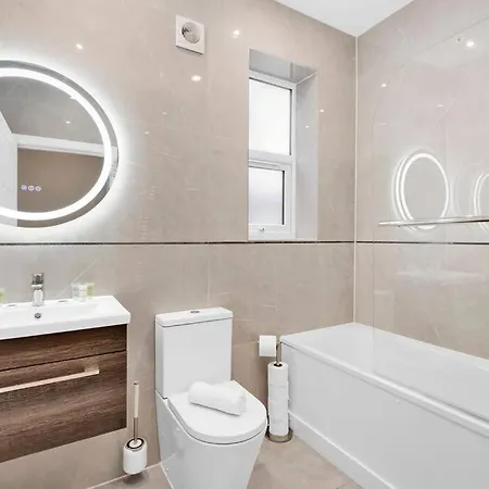 Stunning And Extremely Spacious 1Bed Flat In Tooting Londres Exterior foto