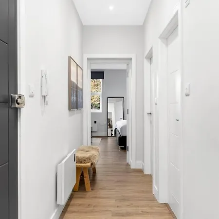 Stunning And Extremely Spacious 1Bed Flat In Tooting Londres Exterior foto